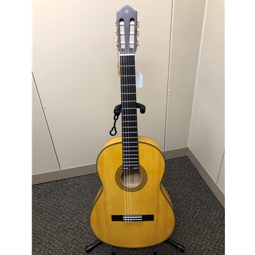 Yamaha CG172SF Flamenco Classical Guitar
